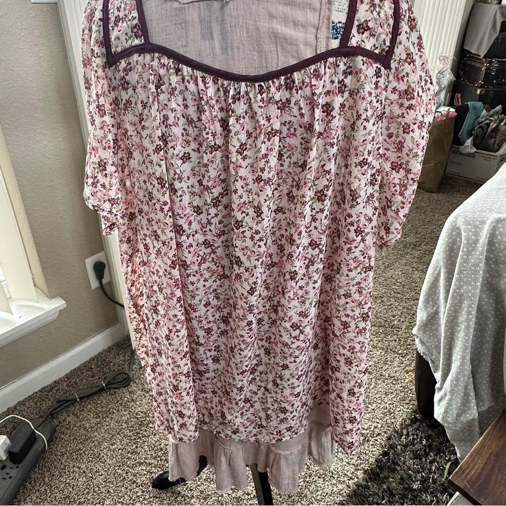 NWOT-Torrid Crinkle Chiffon Flutter Sleeve Boho Top - Picture 6 of 11